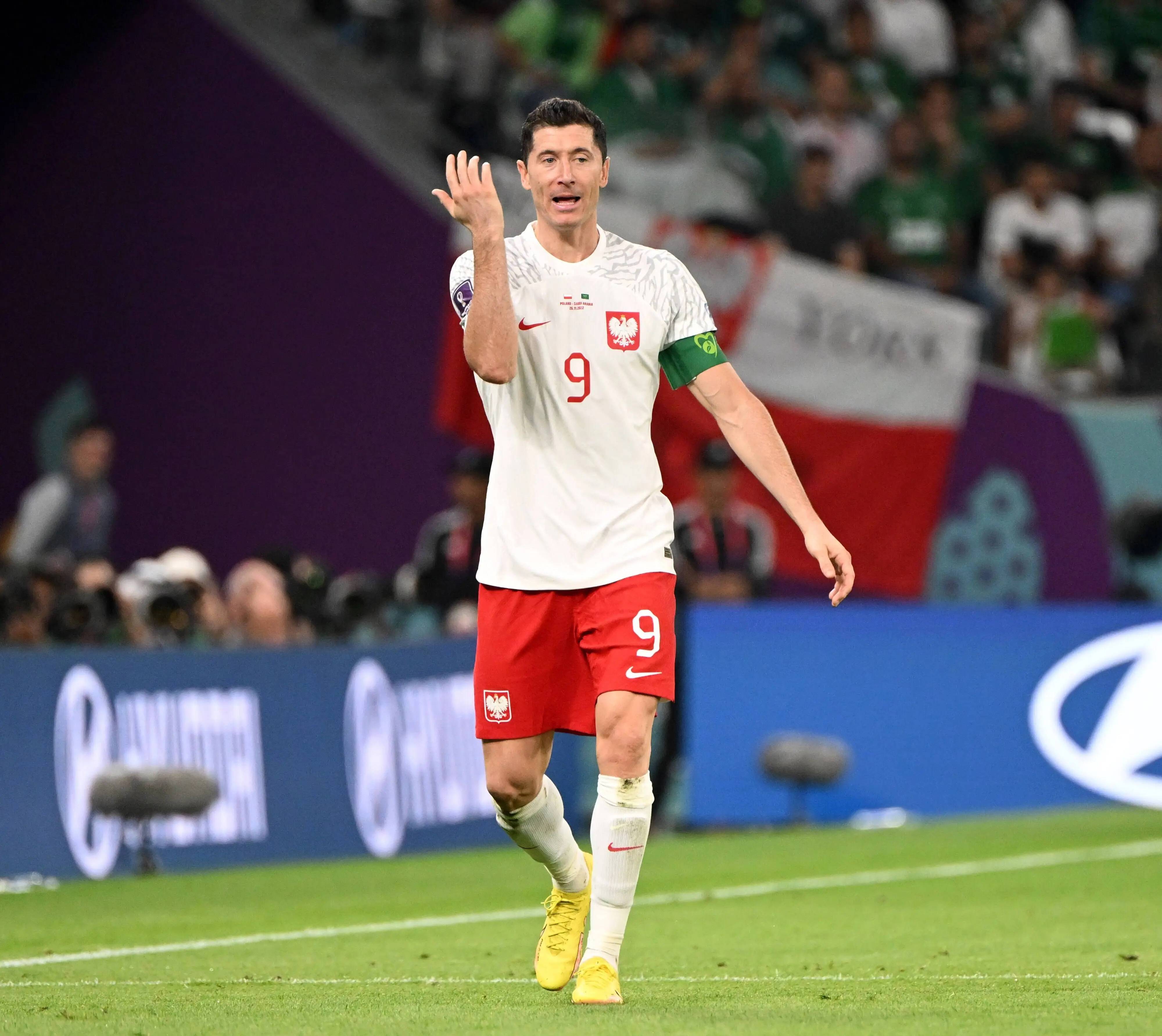 国内足球运动员在国际比赛中臻于完美