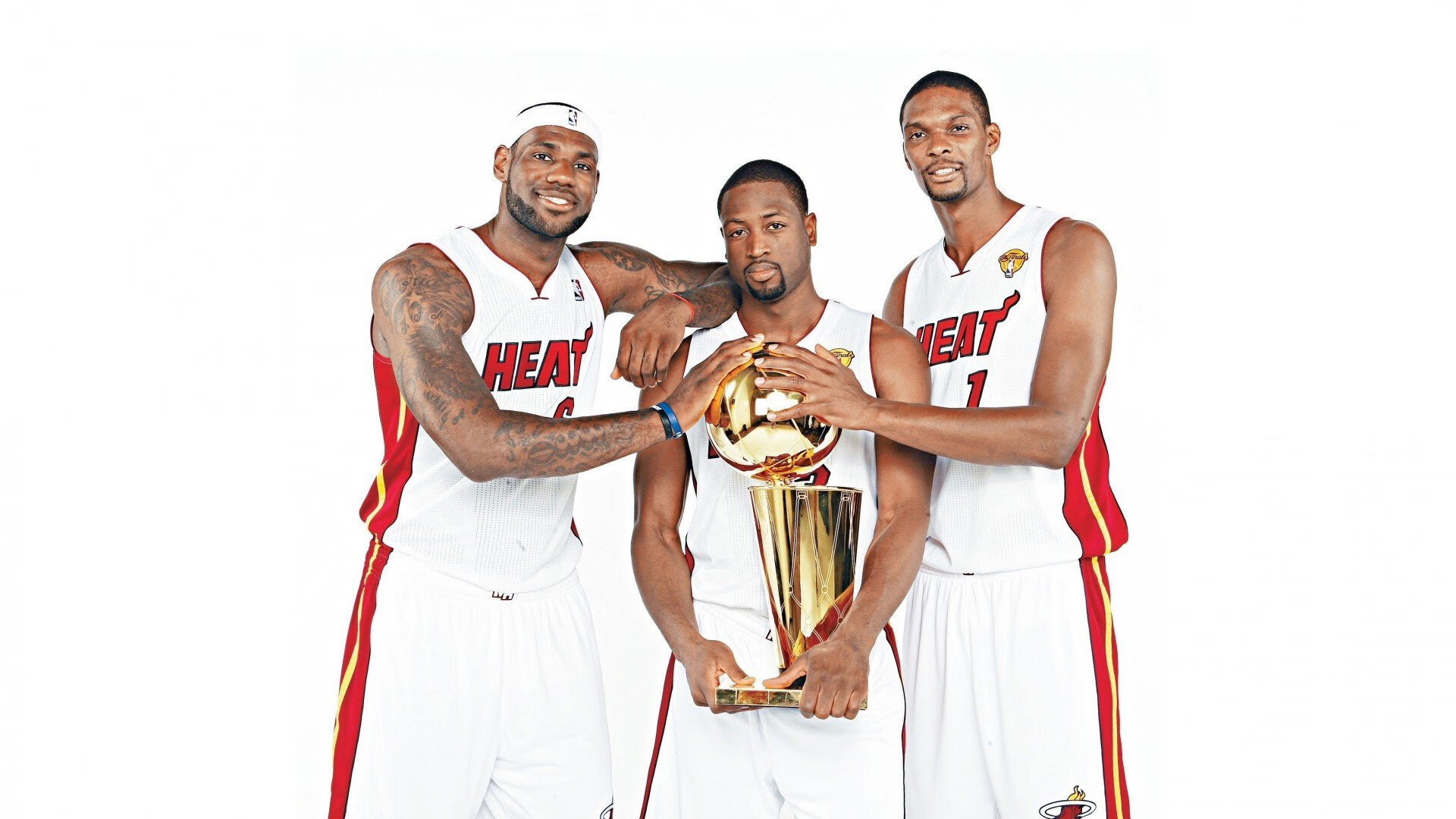 洛杉矶快船士气爆棚，世界杯四强战遇上纽约尼克斯，目标明确直指晋级